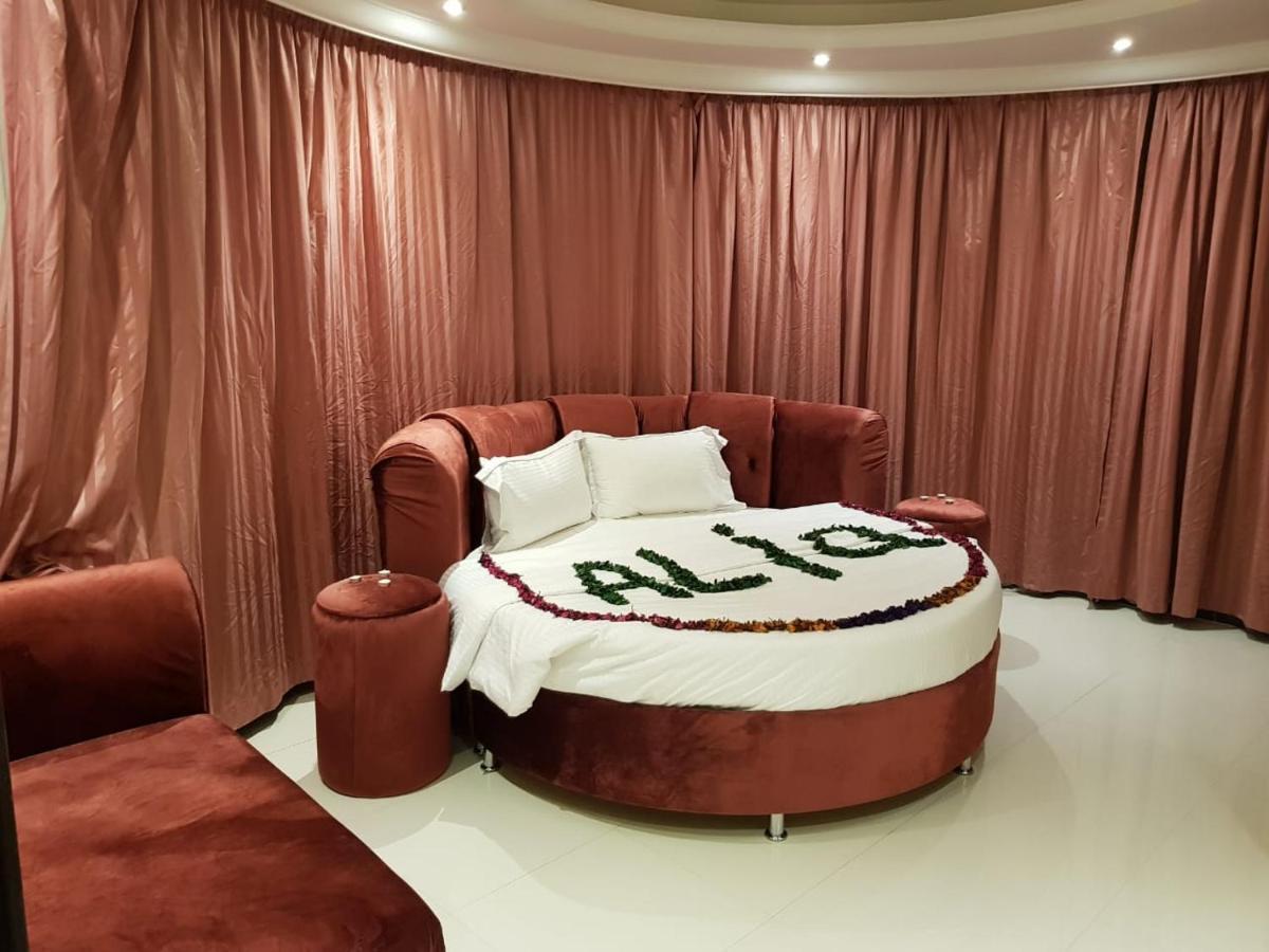 فندق الميثاق بواسطة سما ستار Riad Exterior foto